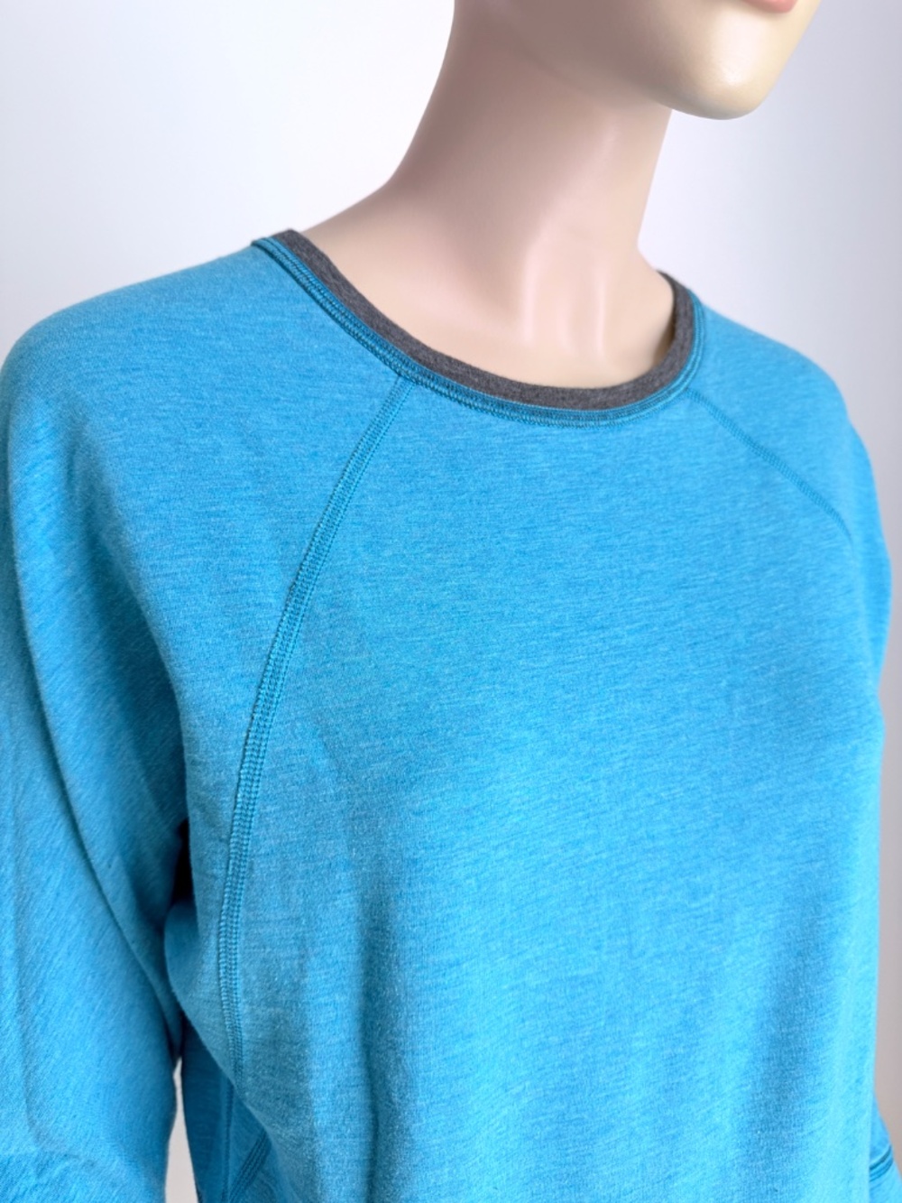 Lululemon Time Out Crew Reversible - Picture 4 of 15